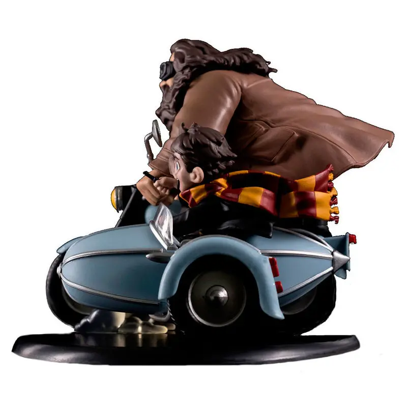 Harry Potter Harry and Hagrid figure 18cm product photo