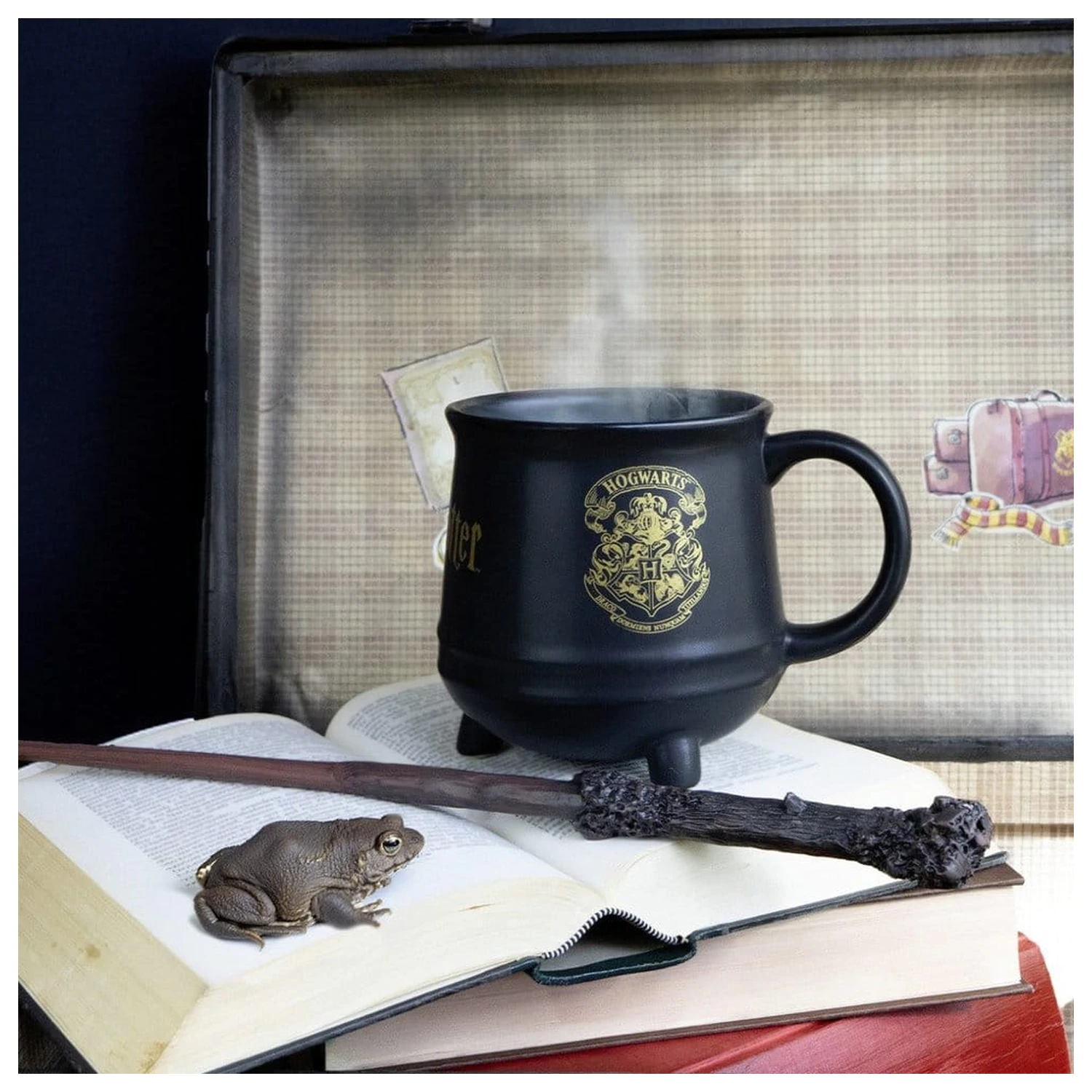 Harry Potter Mug Hogwarts Crest Cauldron Design 560ml product photo