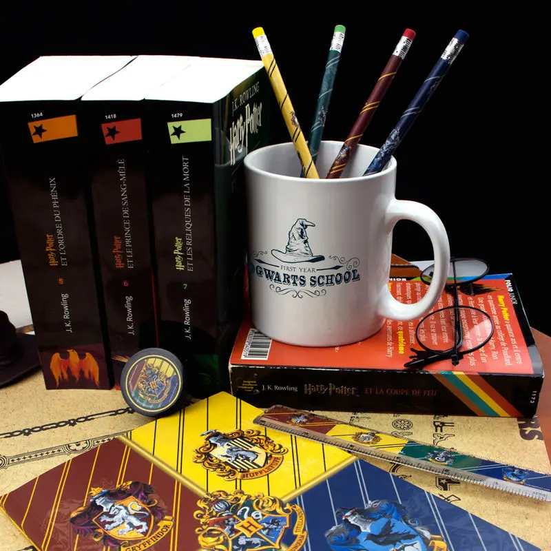 Harry Potter 6-Piece Stationery Set Hogwarts Houses termékfotó