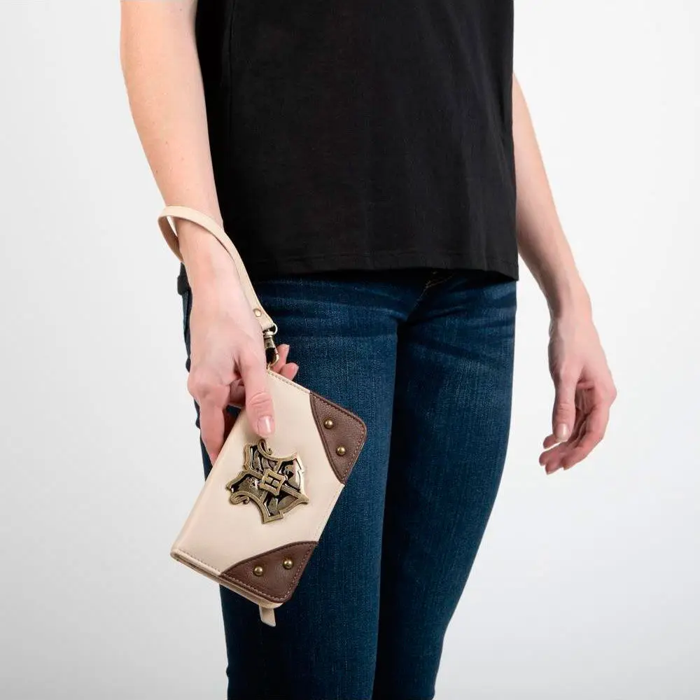 Harry Potter Hogwarts wallet product photo