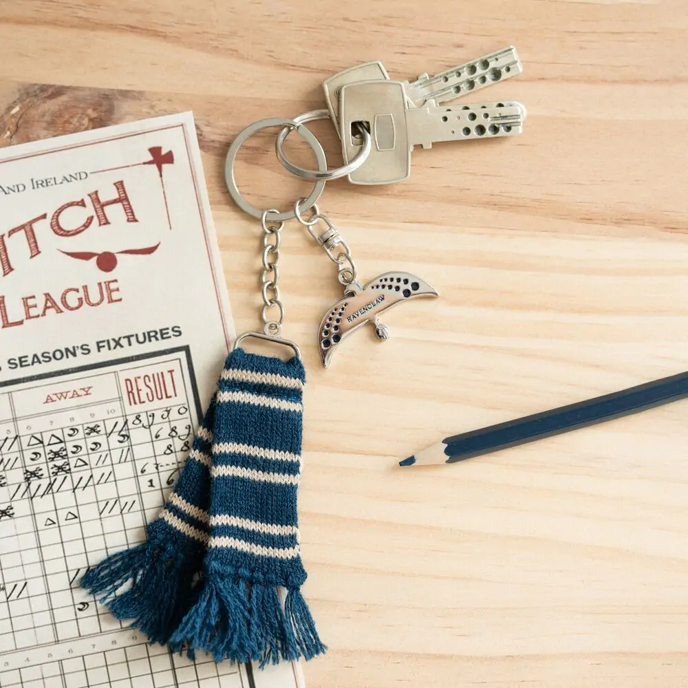 Harry Potter Ravenclaw scarf keychain product photo