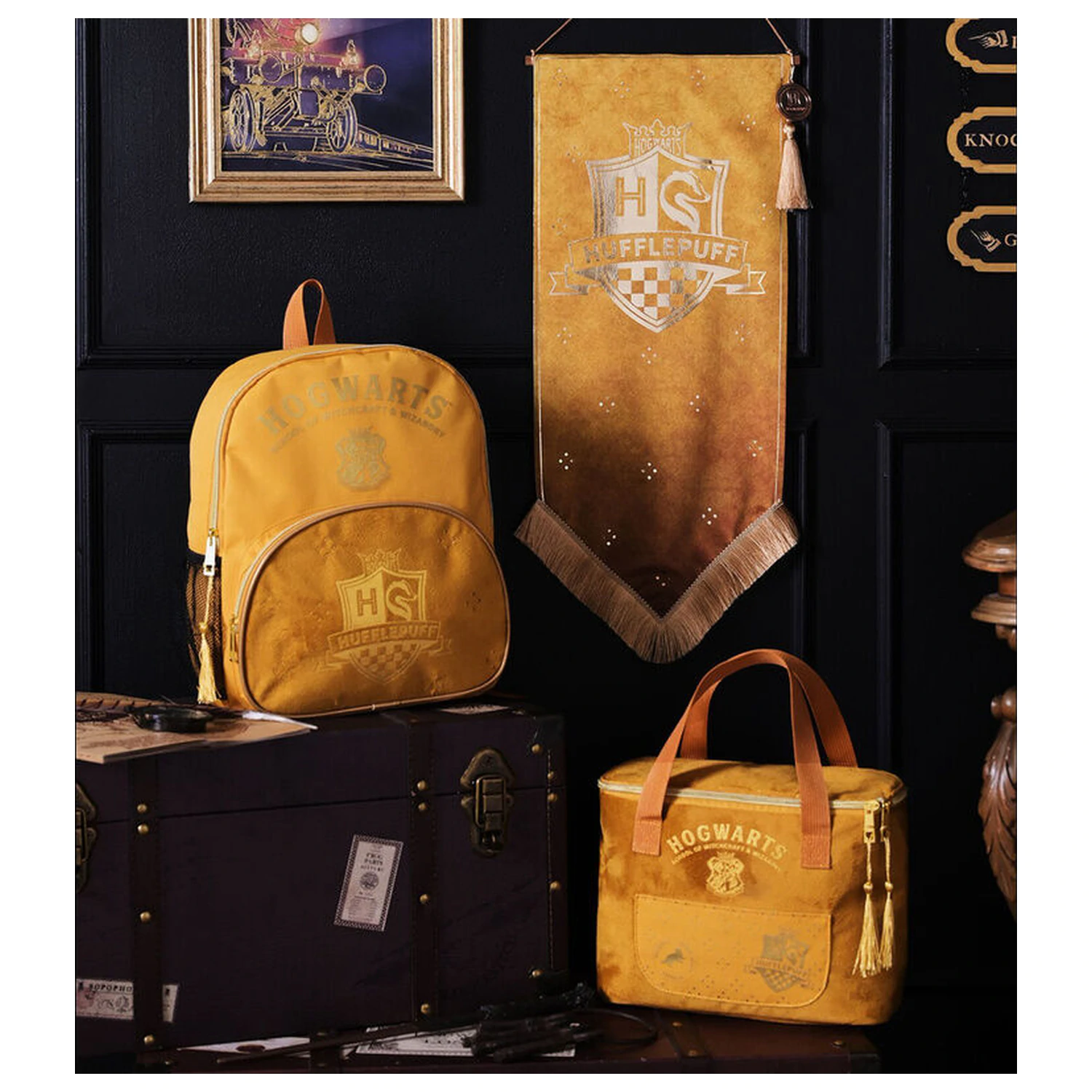 Harry Potter Hufflepuff lunch bag product photo