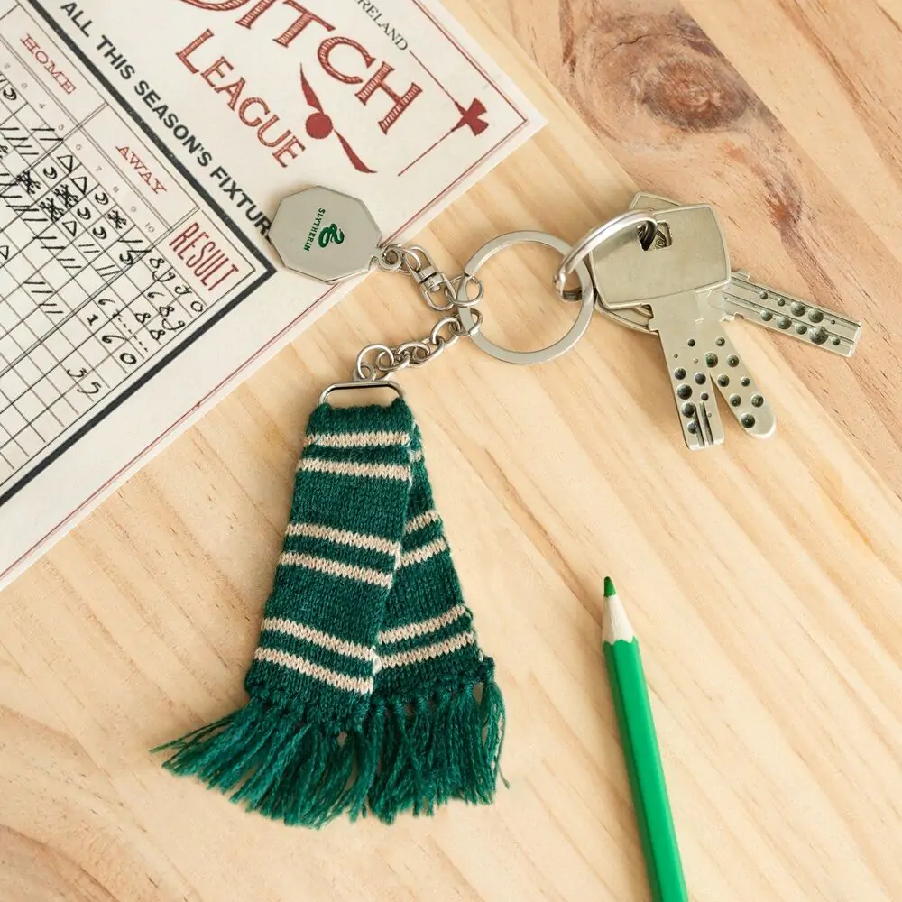 Harry Potter Slytherin scarf keychain product photo