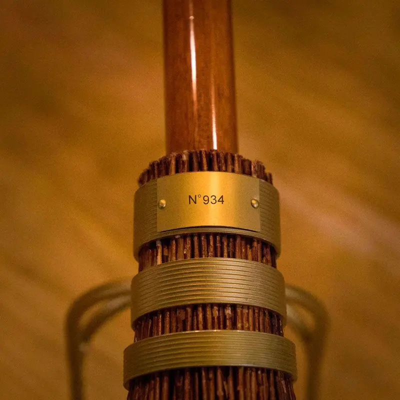 Harry Potter Replica Nimbus 2000 Magic Broom New Edition product photo