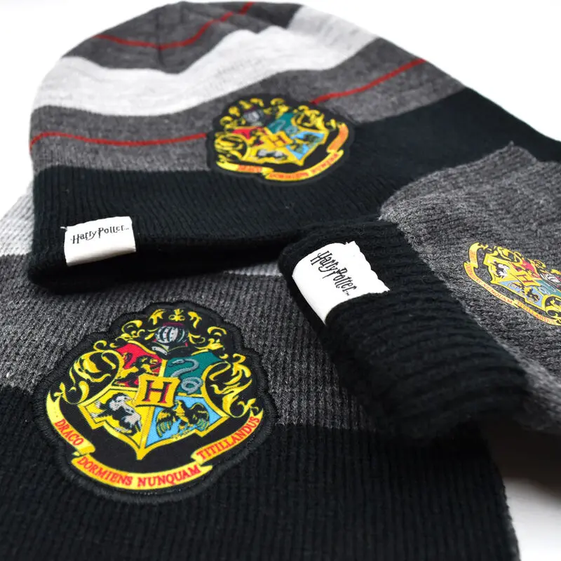 Harry Potter assorted winter set scarf hat gloves product photo