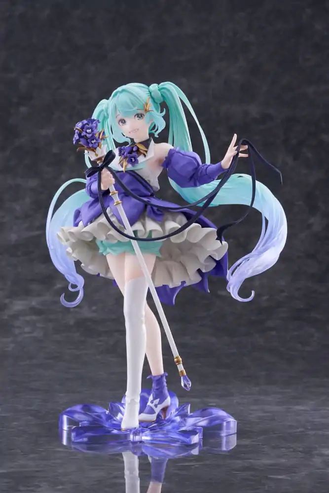 Hatsune Miku AMP PVC Statue Statue Hatsune Miku Birthday 2024 Ver. 21 cm product photo