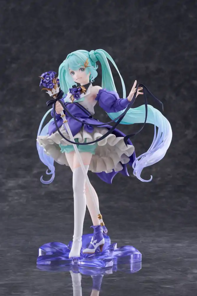 Hatsune Miku AMP PVC Statue Statue Hatsune Miku Birthday 2024 Ver. 21 cm product photo