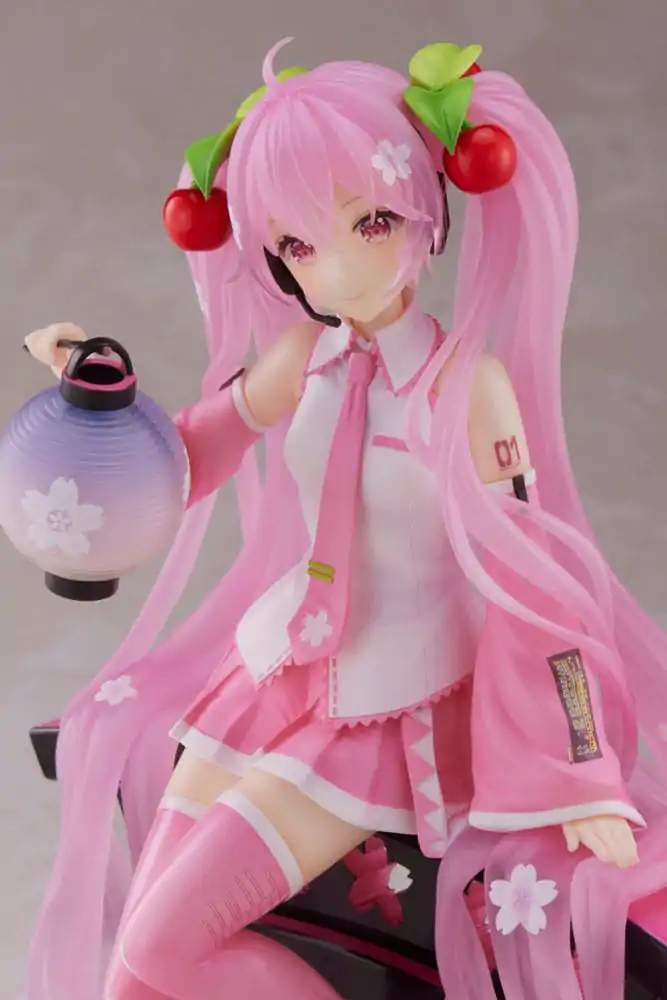 Hatsune Miku AMP PVC Statue Sakura Miku Lantern Ver. Reissue 20 cm product photo