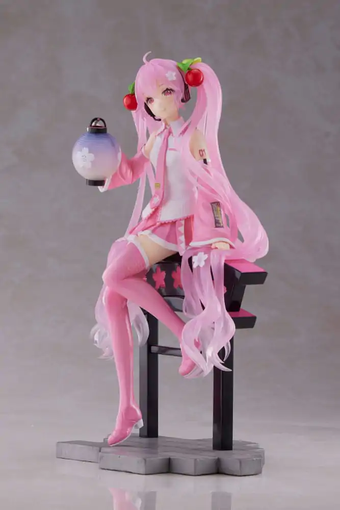 Hatsune Miku AMP PVC Statue Sakura Miku Lantern Ver. Reissue 20 cm product photo