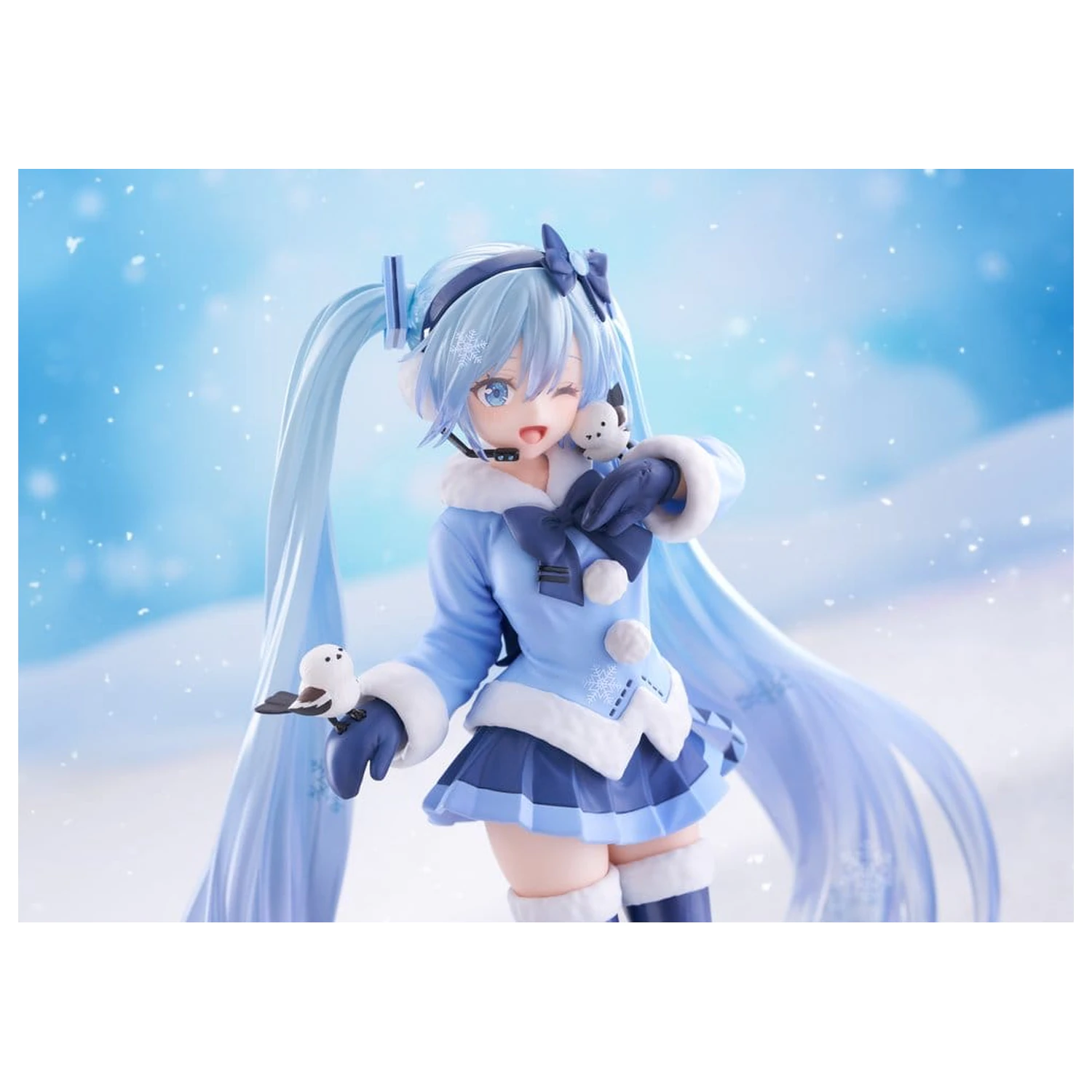 Hatsune Miku AMP+ PVC Figure Snow Miku All Stars 2012 Ver. 25 cm product photo