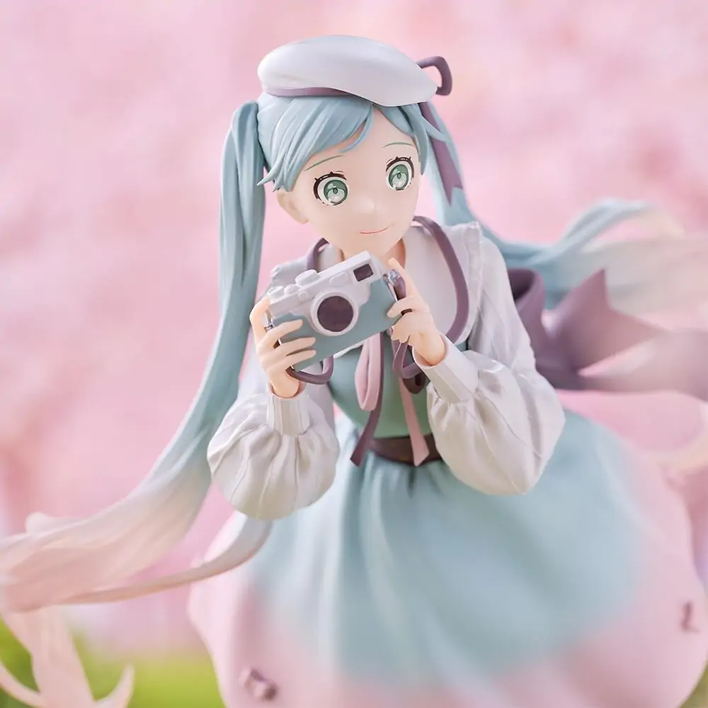 Hatsune Miku Camera Holiday Memories figure 20cm product photo