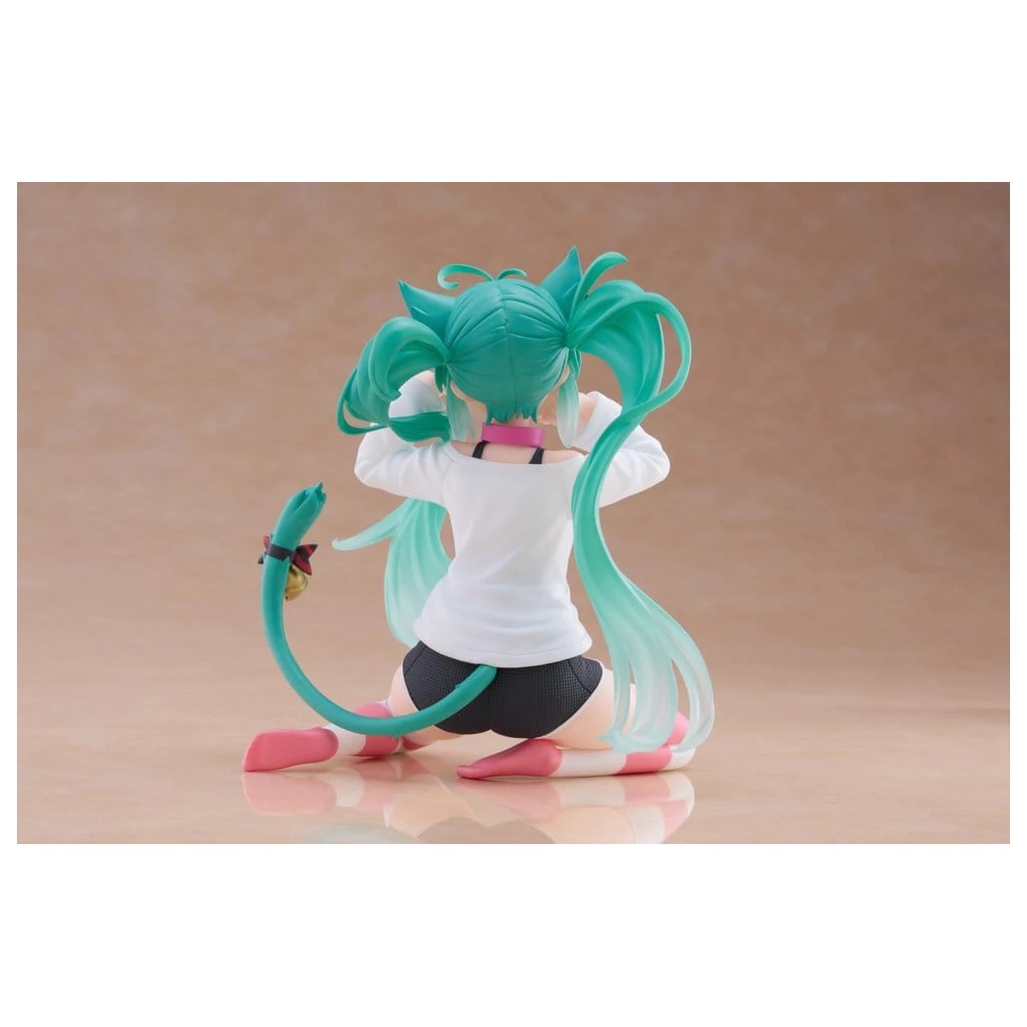 Hatsune Miku PVC Statue Desktop Cute Figure Hatsune Miku Cat Ear T-Shirt Ver. 13 cm         product photo