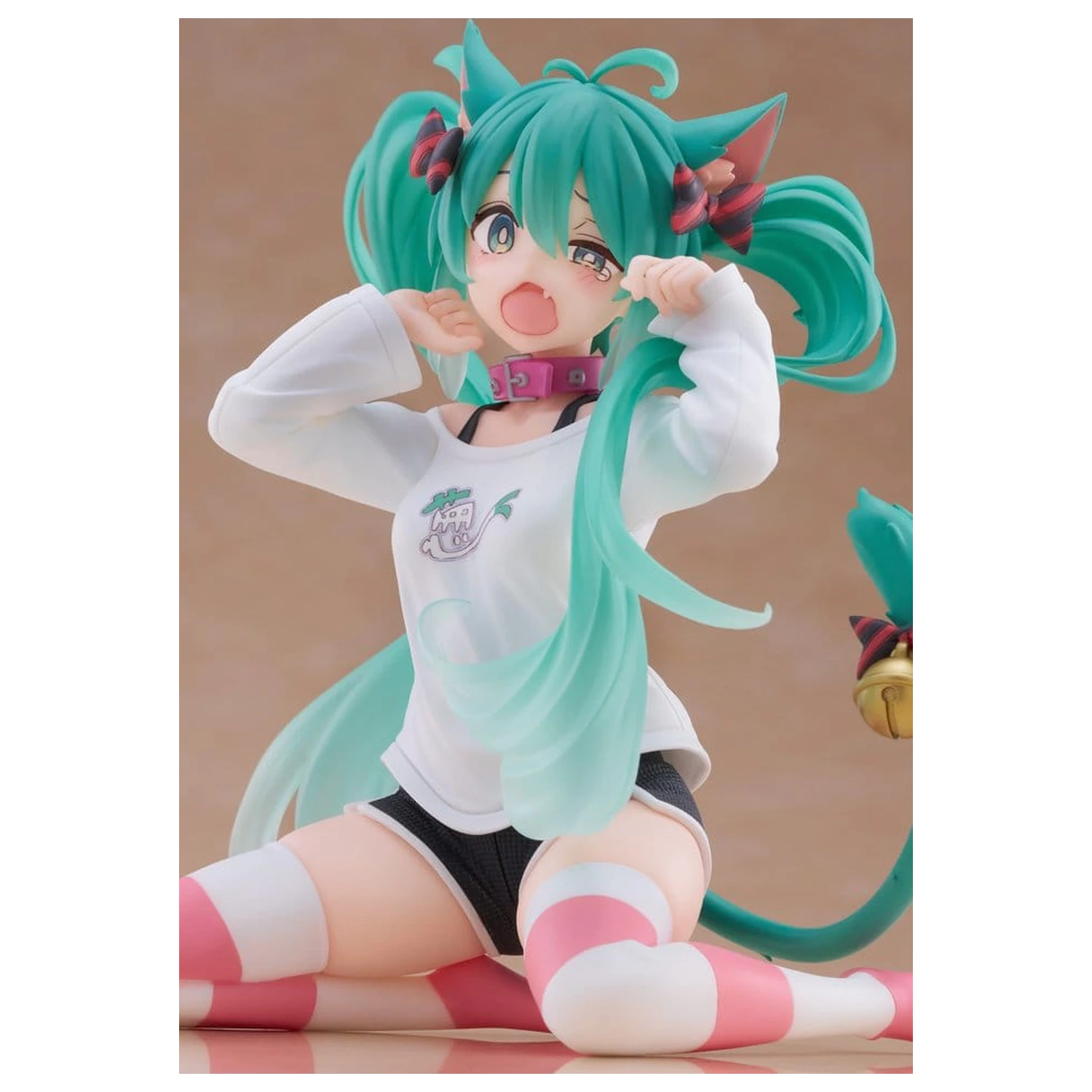 Hatsune Miku PVC Statue Desktop Cute Figure Hatsune Miku Cat Ear T-Shirt Ver. 13 cm         product photo