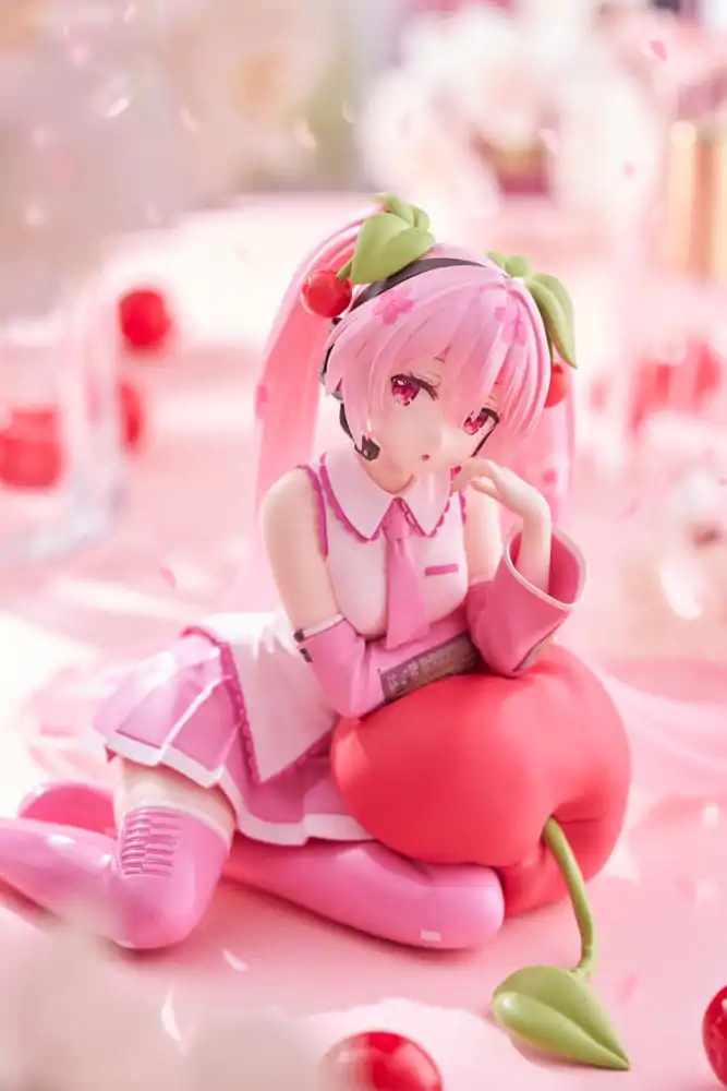 Hatsune Miku PVC Statue Desktop Cute Figure Sakura Miku Cherry Cushion Ver. 13 cm termékfotó