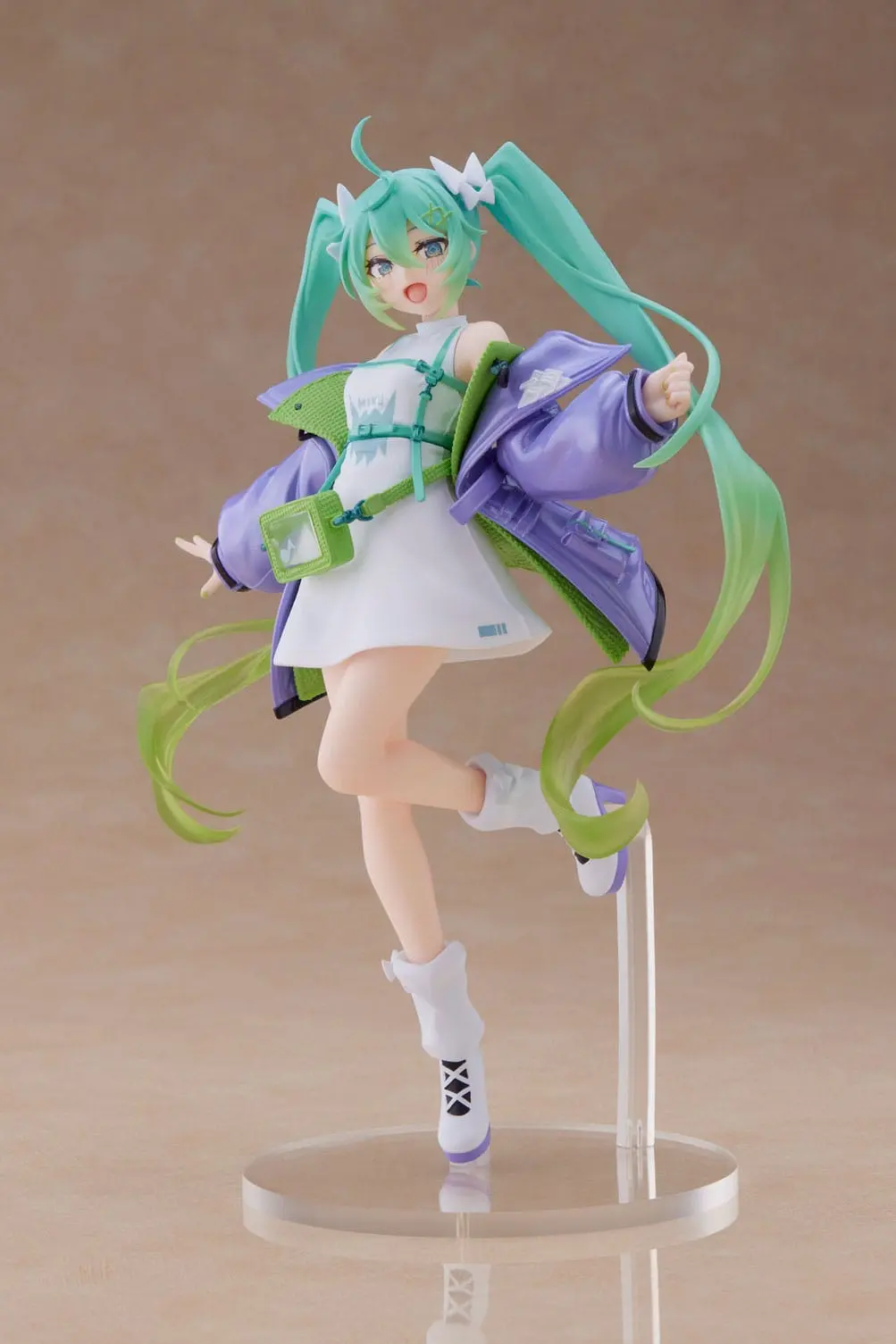 Hatsune Miku PVC Statue Fashion Figure Sporty product photo