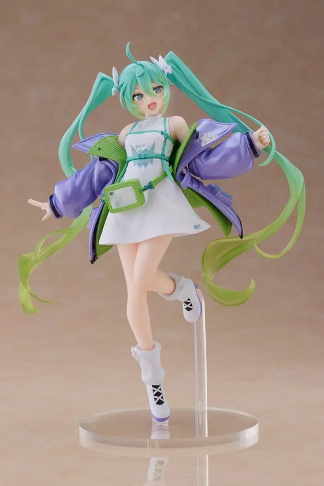 Hatsune Miku PVC Statue Fashion Figure Sporty product photo