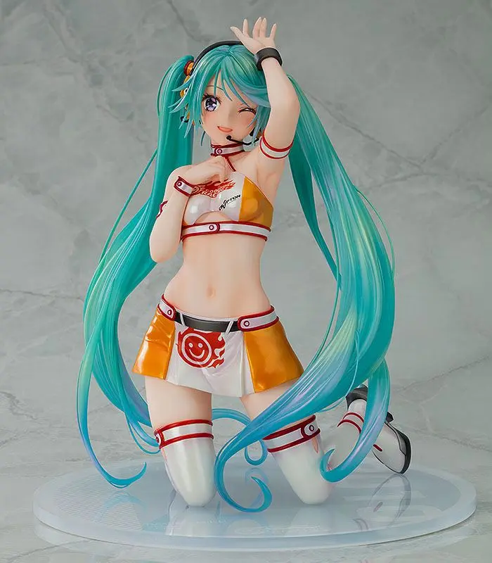 Hatsune Miku GT Project PVC Statue 1/7 Racing Miku 2010 Ver. Art by Kentaro Yabuki 18 cm product photo