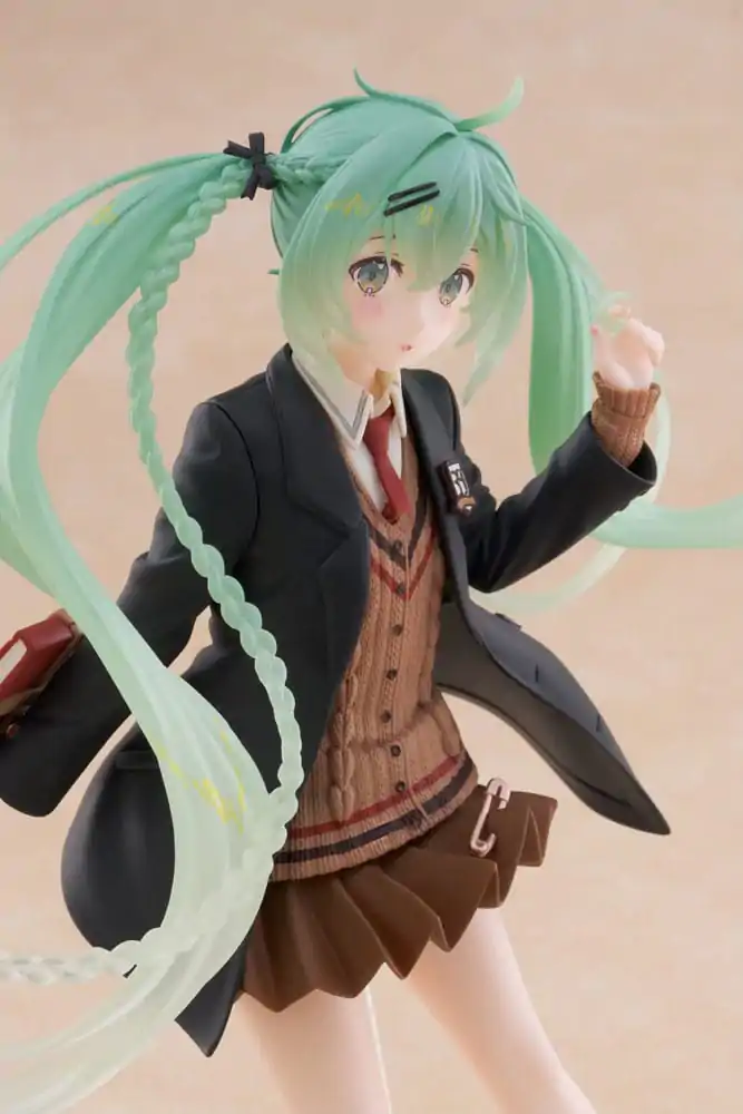 Hatsune Miku PVC Statue Hatsune Miku Fashion Preppy Ver. 18 cm product photo