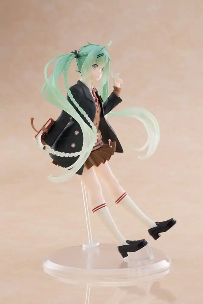 Hatsune Miku PVC Statue Hatsune Miku Fashion Preppy Ver. 18 cm product photo