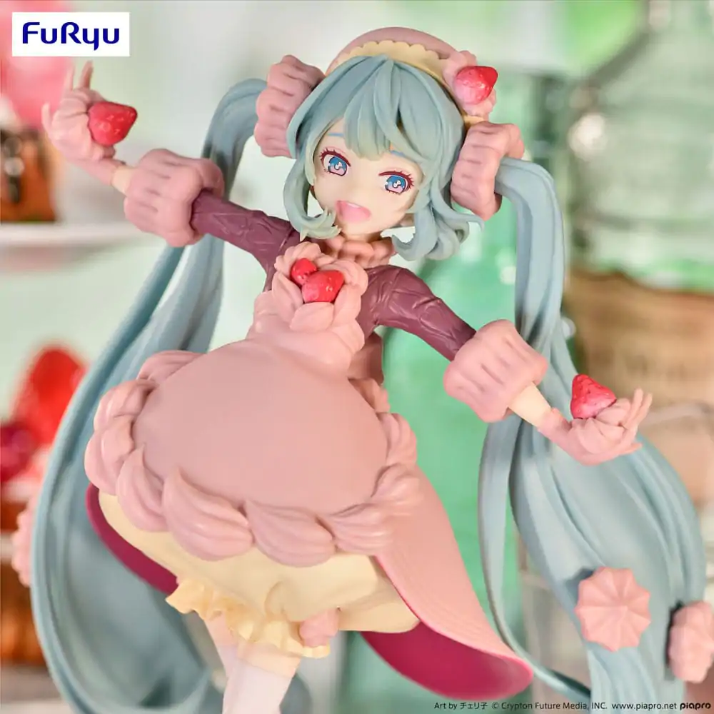 Hatsune Miku SweetSweets Series PVC Statue Strawberry Chocolate Short 17 cm product photo