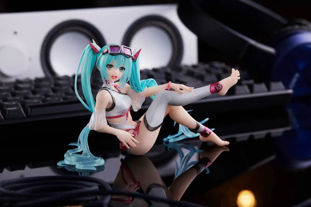 Hatsune Miku Wonderland PVC Statue Hatsune Miku Aqua Float Girls 18 cm product photo