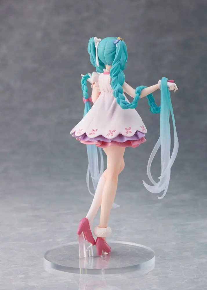 Hatsune Miku Wonderland PVC Statue Hatsune Miku Rapunzel 18 cm product photo