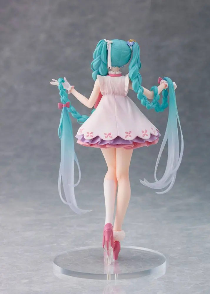 Hatsune Miku Wonderland PVC Statue Hatsune Miku Rapunzel 18 cm product photo