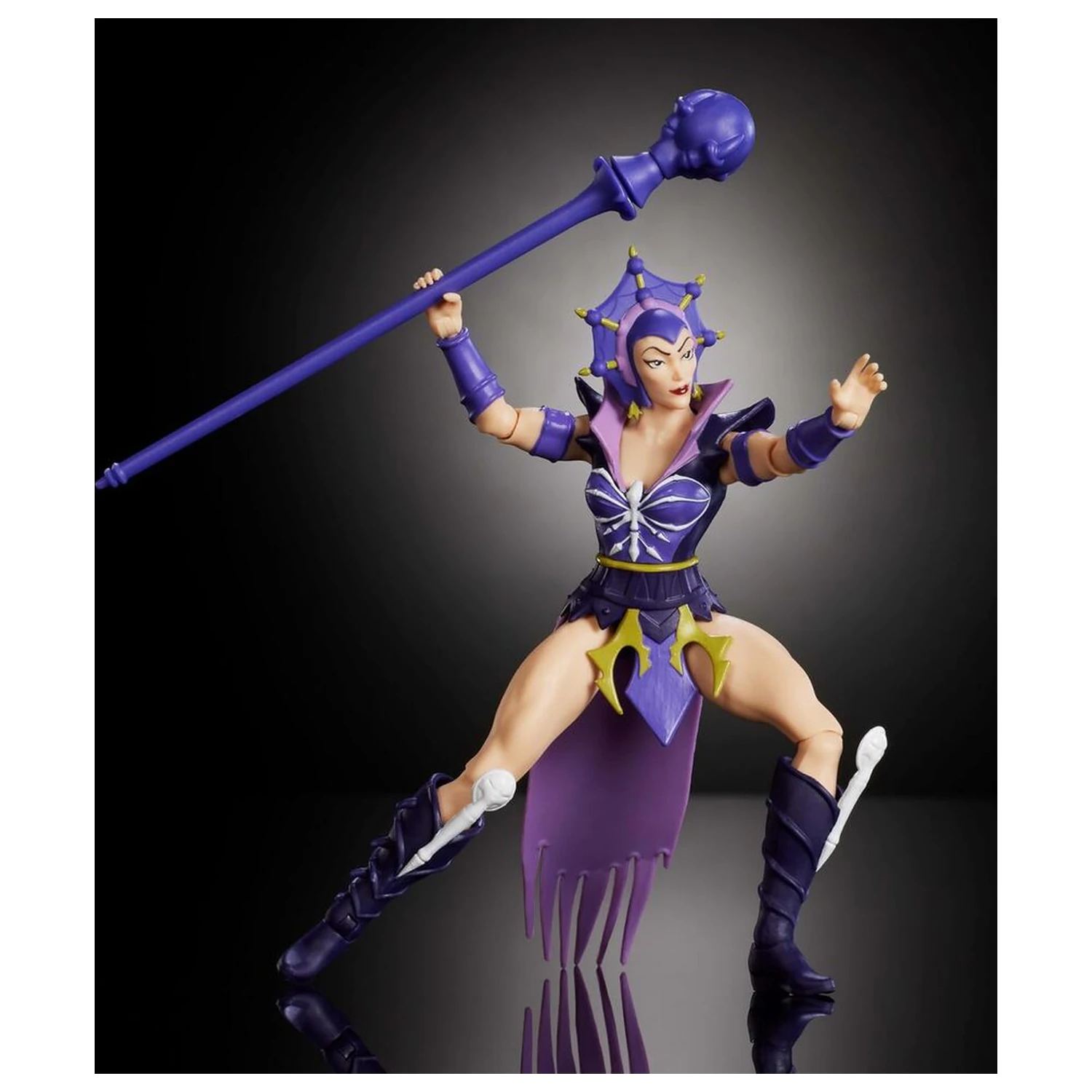 He-Man and the Masters of the Universe Evil-Lyn figure product photo