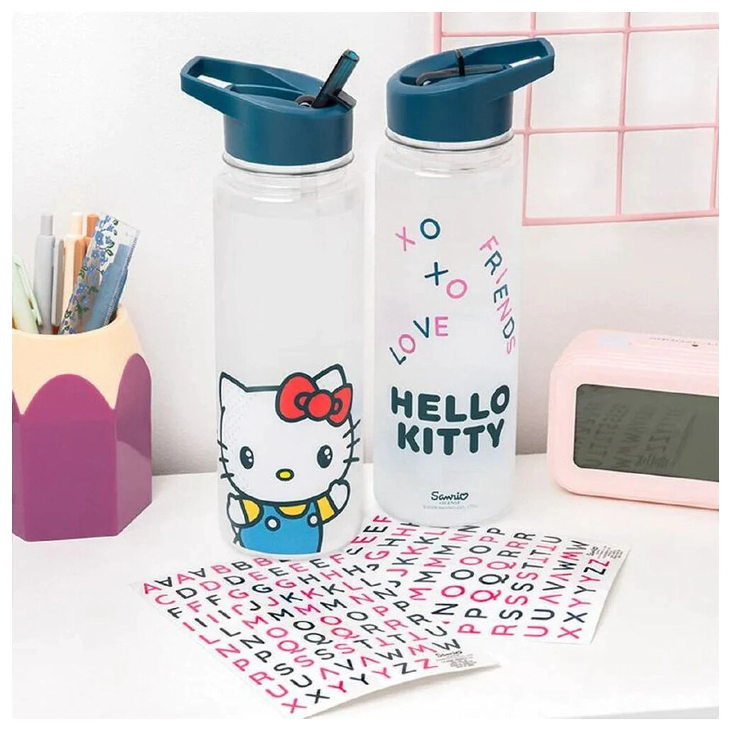 Hello Kitty bottle with stickers 650ml product photo