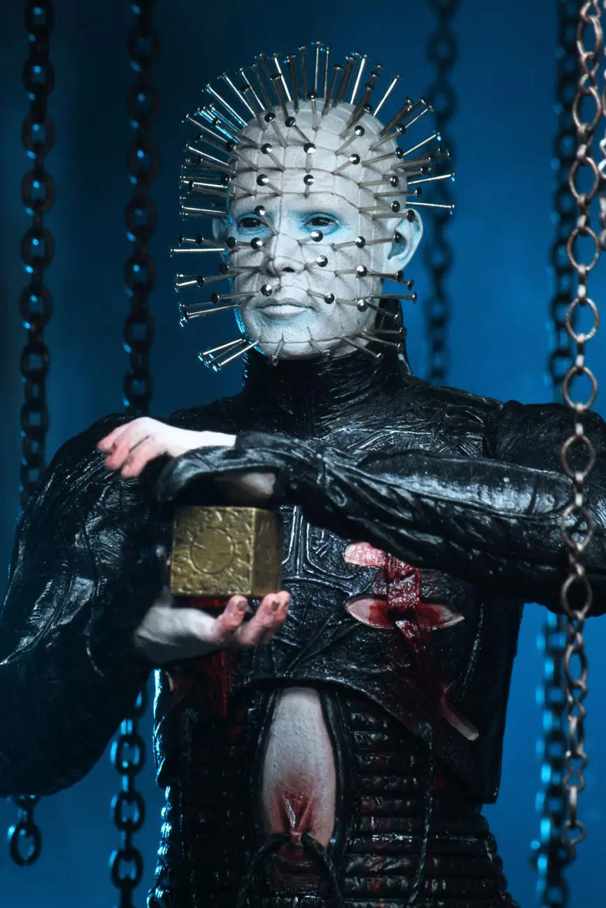 Hellraiser Ultimate Action Figure Pinhead 17 cm product photo