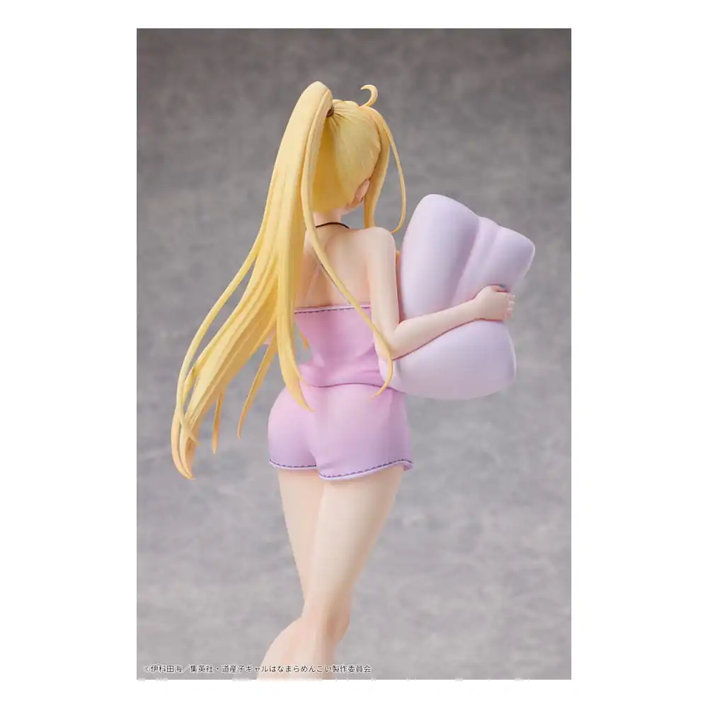 Hokkaido Gals Are Super Adorable! PVC Statue 1/6 Minami Fuyuki Pajama Ver. 27 cm   product photo