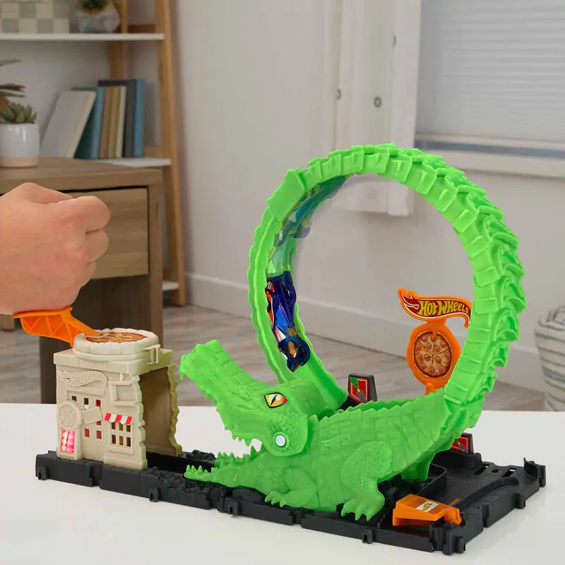 Hot Wheels City Gator Loop Attack product photo