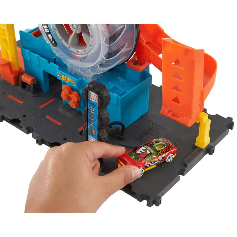 Hot Wheels Super Twist Tire Shop product photo