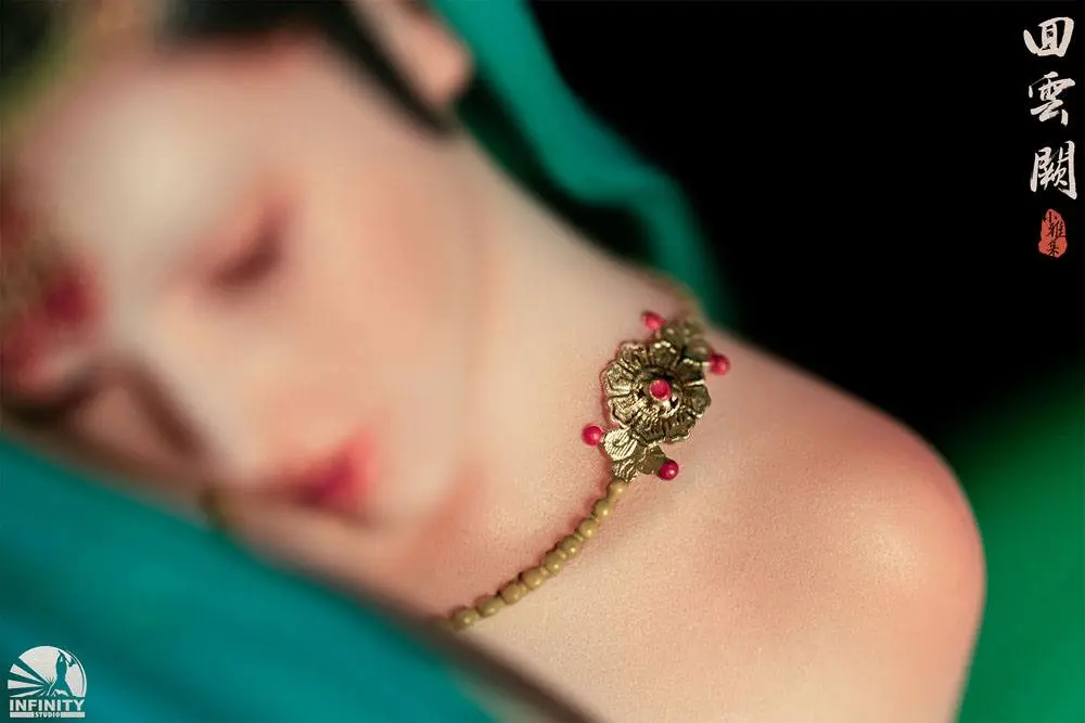 Infinity Studio Elegance Beauty Series Statue Dancer of Cloud Palace 35 cm product photo