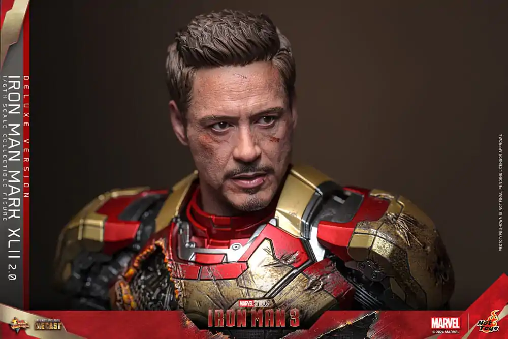 Iron Man 3 Movie Masterpiece Diecast Action Figure 1/6 Iron Man Mark XLII (2.0) Deluxe 32 cm termékfotó