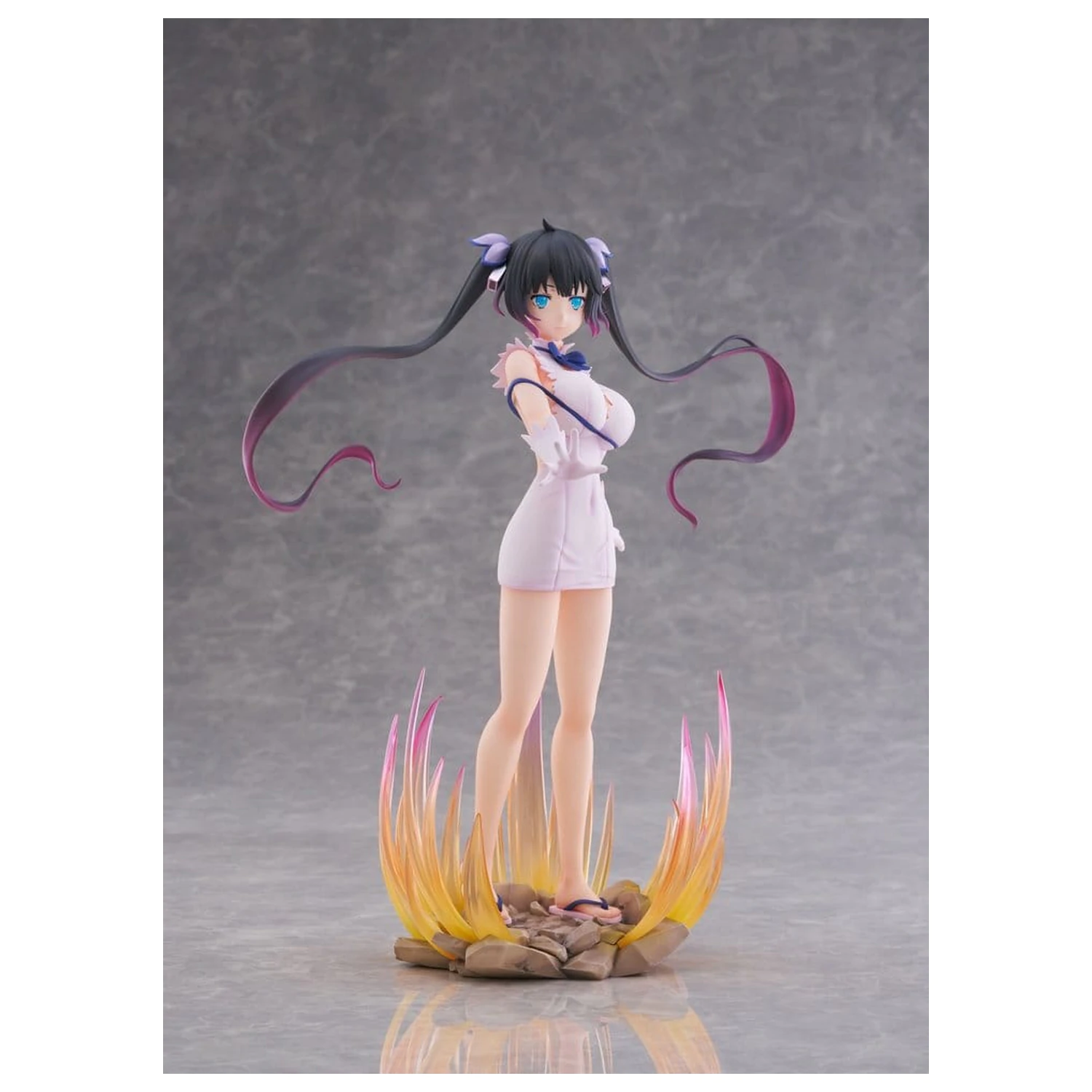 Is It Wrong to Try to Pick Up Girls in a Dungeon? V PVC Figure 1/7 Hestia Divinity Unleashed Ver. 24 cm product photo