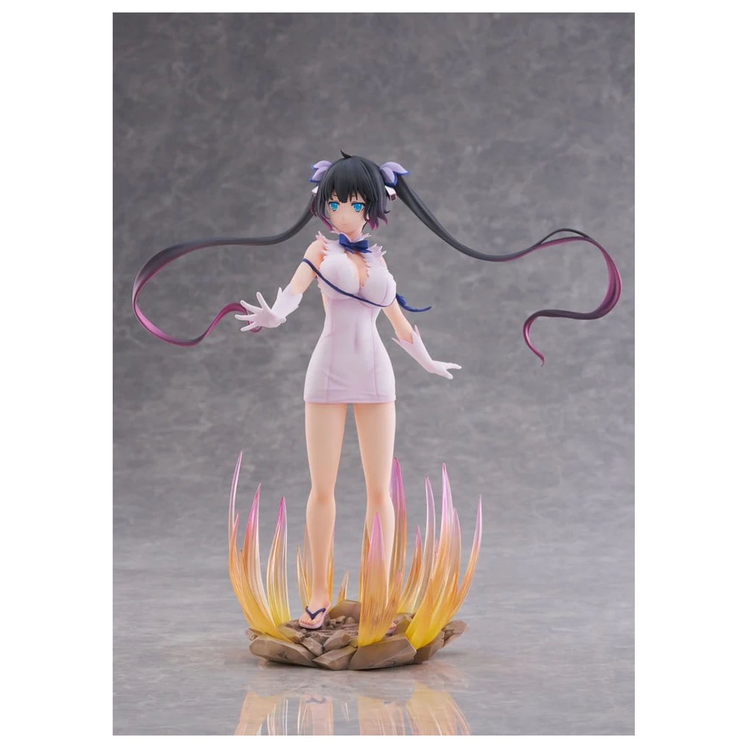 Is It Wrong to Try to Pick Up Girls in a Dungeon? V PVC Figure 1/7 Hestia Divinity Unleashed Ver. 24 cm product photo