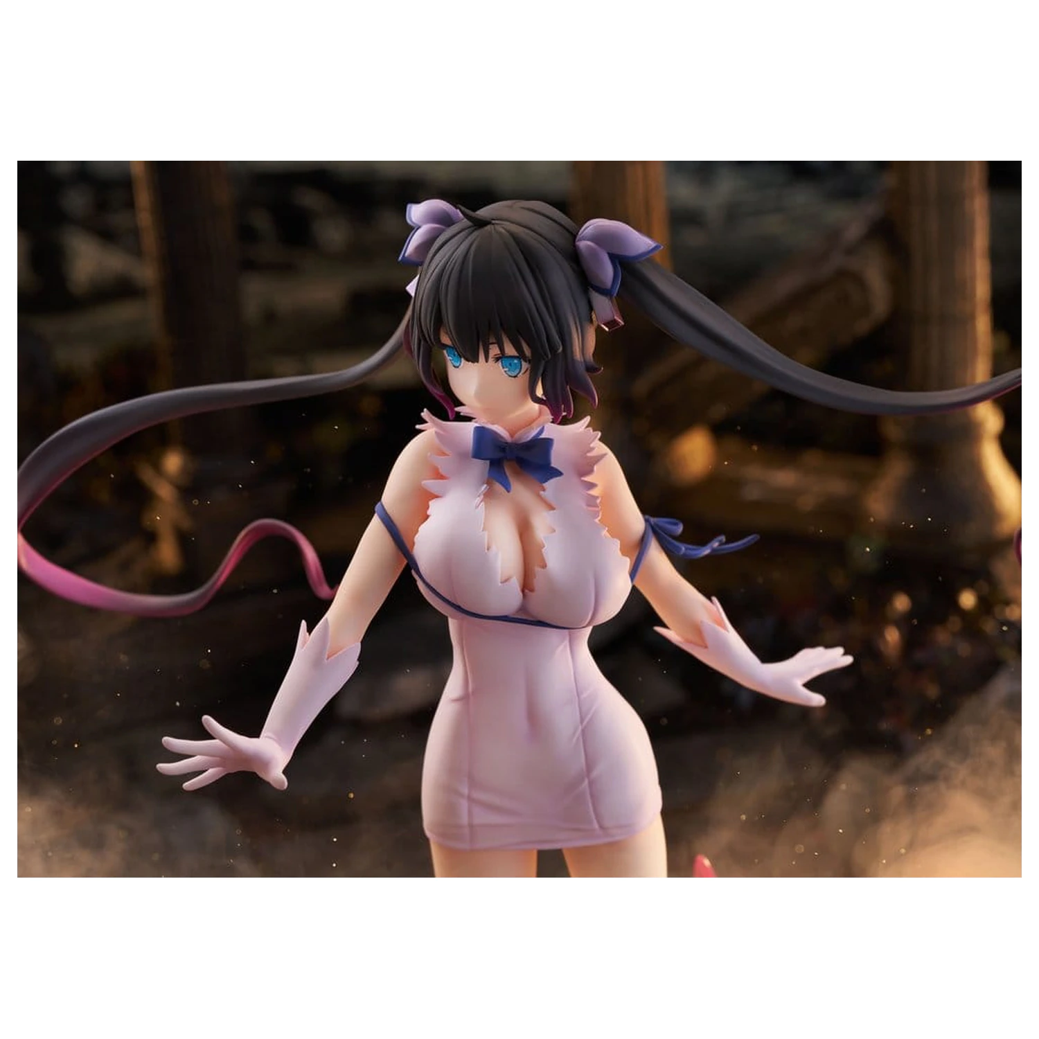 Is It Wrong to Try to Pick Up Girls in a Dungeon? V PVC Figure 1/7 Hestia Divinity Unleashed Ver. 24 cm product photo