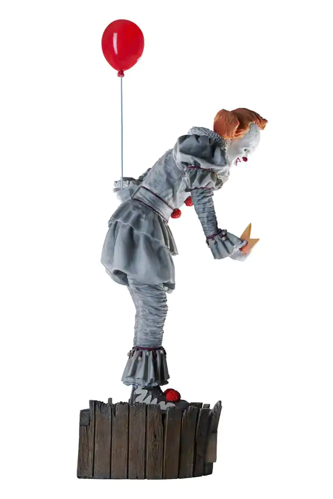 IT II Statue Pennywise 33 cm termékfotó