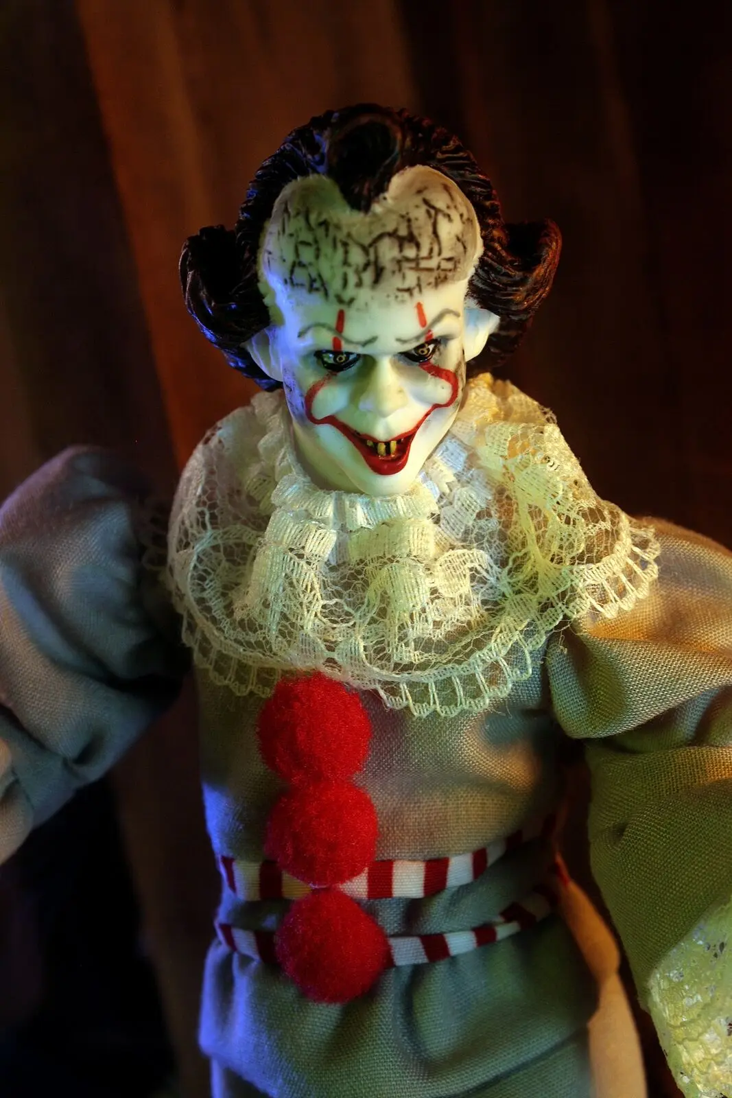 It Action Figure Pennywise 20 cm product photo