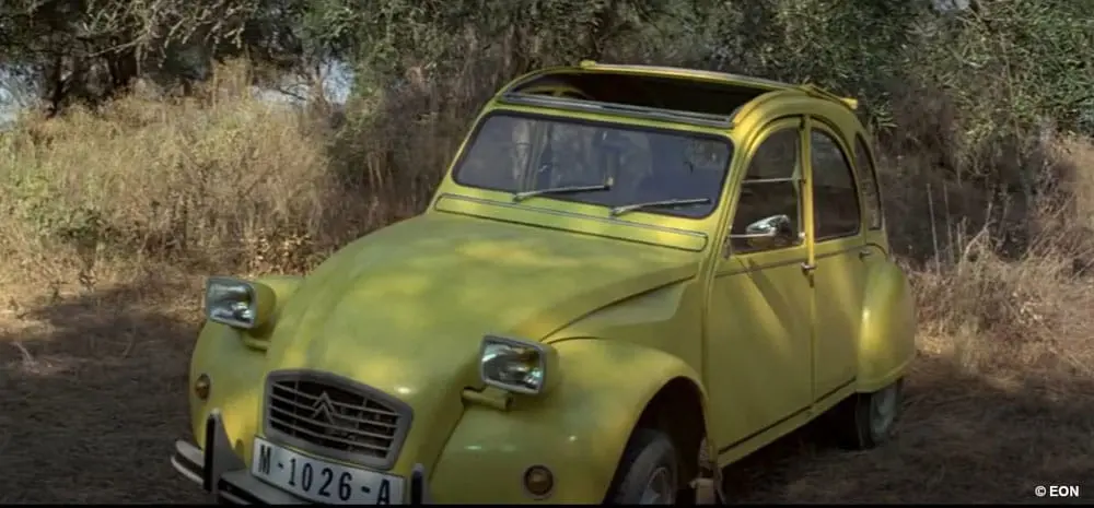 James Bond Model Kit Gift Set Citroen 2 CV (For Your Eyes Only) product photo