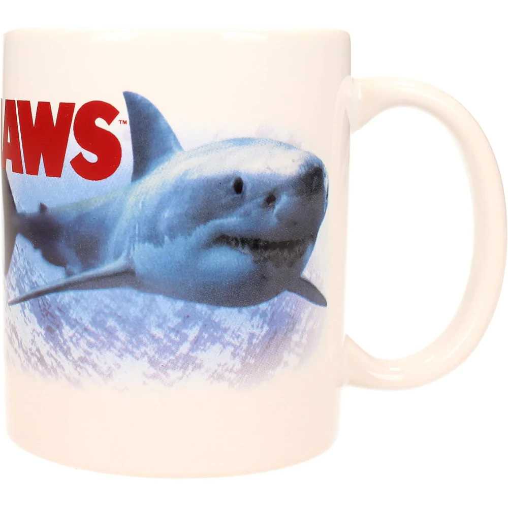 Jaws Mug Beach Closed product photo