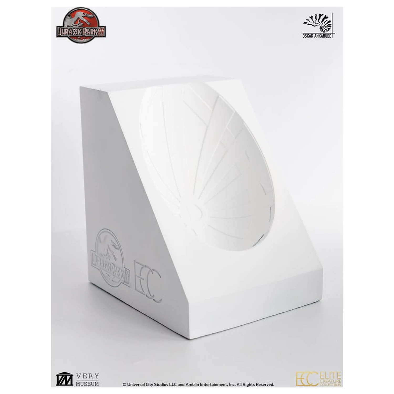 Jurassic Park III ECC Elite Creature Line Statue White Queen Hatching Egg 13 cm product photo