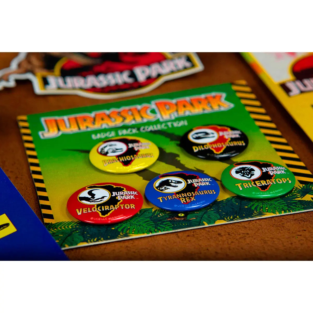 Jurassic Park Welcome Kit Amber metal box replica product photo