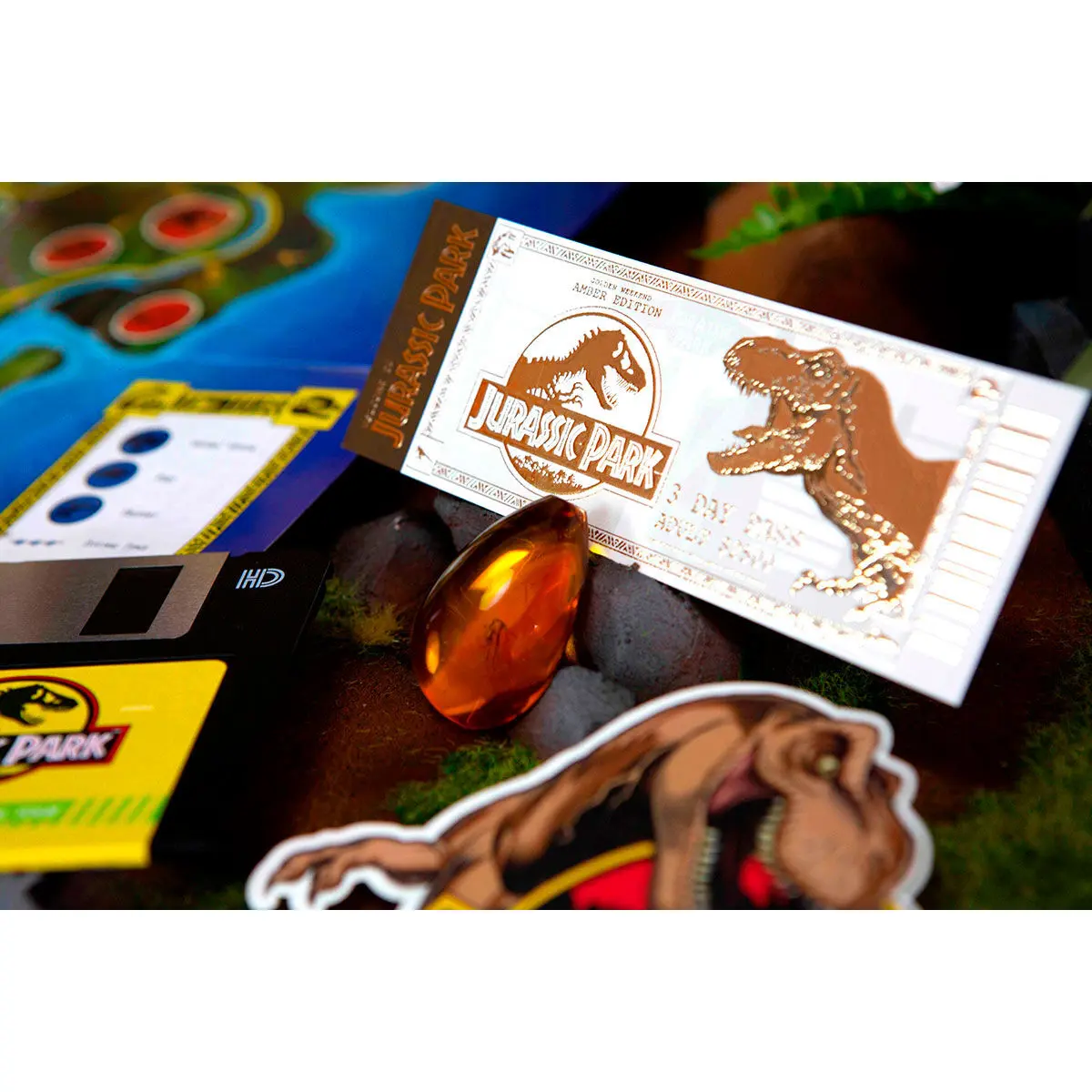 Jurassic Park Welcome Kit Amber metal box replica product photo