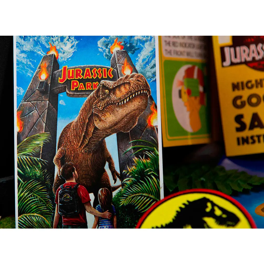 Jurassic Park Welcome Kit Amber metal box replica product photo