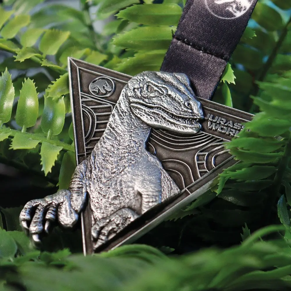 Jurassic World Pin Badge 3-Pack Raptor Training Commendation Limited Edition product photo