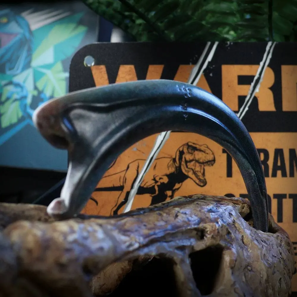 Jurassic World Pin Badge 3-Pack Raptor Training Commendation Limited Edition product photo