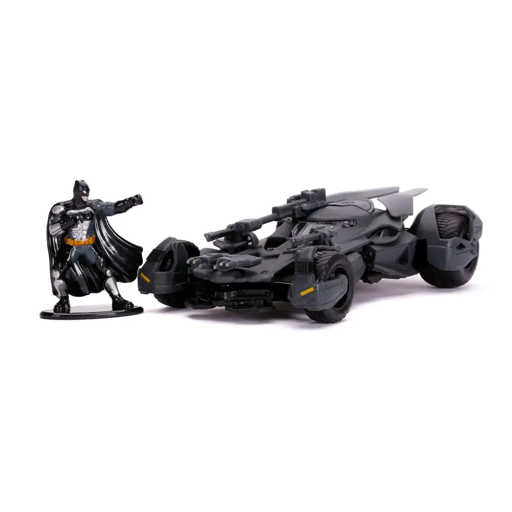 Justice League Hollywood Rides Diecast Model 1/32 Batmobile with Figure termékfotó