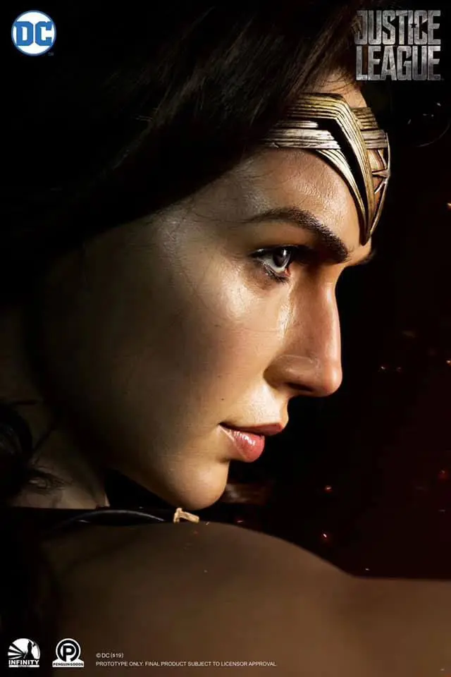 Justice League Life-Size Bust Wonder Woman 73 cm product photo